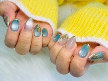 ネイルサロン リラ (Nailsalon Lilas)の写真/【新規ジェルオフ込み】持ち込みデザイン90分やり放題コース¥8300♪キュートな夏ネイルで大人可愛い指先へ!