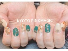 ピンクマジック(PINKMAGIC)/ベージュの垂らし込みアート