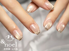 マグネット×グリッターネイル