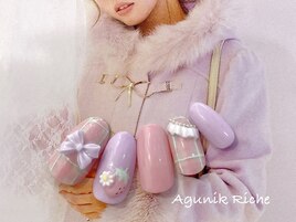 【苺ネイル】