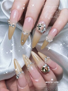 ディーエヌネイルサロン(d’n nailsalon)の写真/【人気NO.1☆スカルプ持ち込み10本やり放題¥9800】指先をすらっと見せるロングネイルが大人気♪