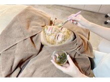 エーティーセンターラボ(At.center labo)/クリスティーナハーブピーリング