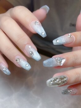 ネイルアンドアイラッシュサロン ハーブス(HERBS)の写真/"sample design 豊富。～シーズンにぴったりなおしゃれなデザインを定期的に更新～"