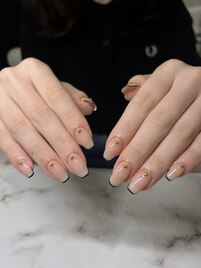 ワンホンガーリーネイル