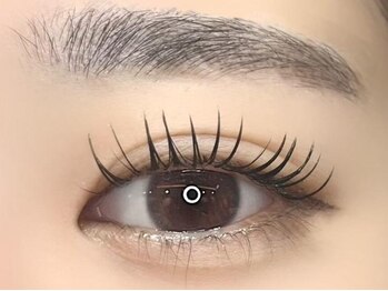 オリーブス バイ ネオリーブ(Olive's by neolive)の写真/&Healthy(アンドヘルシー)でトレンドの束感まつげに！マツエク×まつげパーマで更にパッチリ感UP[新宿]