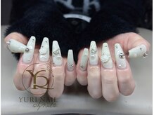 ユリナリタ(YuRi Narita)/