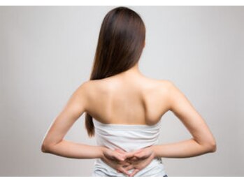 サロンドココ(Salon de COCO)/背中ハイパーナイフ