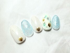 パーツ埋め込み夏ネイル