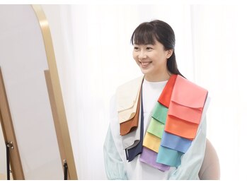 ルミエクラ(Lumiecla)/約200枚のドレープを使用し診断