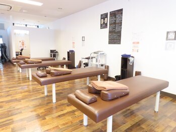 スマイル鍼灸整骨院 南熊本院/施術フロア1