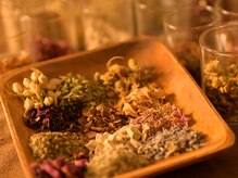 ウールドゥボヌール(Heure De Bonheur)の雰囲気（ハーブの読み取りで、あなたが気づいてない小さな変化をお伝え♪）