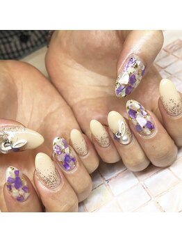 トータルサロン 白べぇーっ プラス/シェルネイル