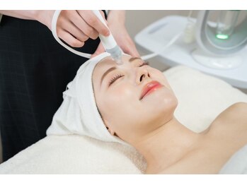 ジュネル ローズ(JEWNEL ROSE)/ハイドロフェイシャルで毛穴洗浄