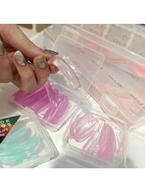 120種類以上のまつ毛パーマのロッドをご用意！オーダーメイドで目元に合わせた似合わせデザイン♪