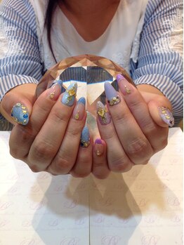 エスフィーネイルサロン ブリーユ(Esfy nailsalon Brille)/スタッズネイル