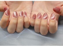 ネイルアンドアイラッシュスタジオ シュシュ(chouchou)/マグネットネイル・カラー豊富