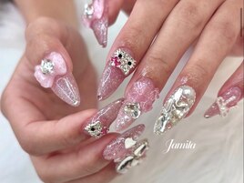 平成盛りビジューネイル3Dアート