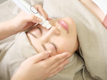 リポンビューティー(Ripon Beauty)の写真/毛穴の開き・ザラつきをケア!!お肌悩みに合わせてマシンをカスタマイズ♪