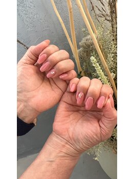 プルメリアドット(Plumeria.)/うるちゅるピンクネイル