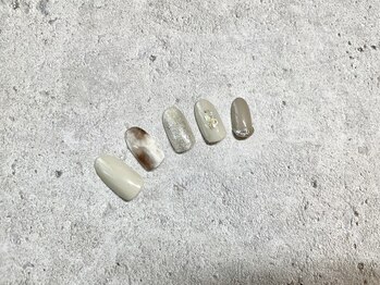 アンドエミニー エン ラボーテ(& EMINY 艶 la beaute)/【ニュアンスアート】