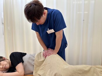 むすび接骨院 上福岡院の写真/痛みの本当の原因にアプローチ◎お客様1人1人に寄り添った施術で、お悩みを根本から改善へと導きます！