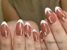 パールモチーフで上品なフレンチ♪こだわりのフィルインで美爪に