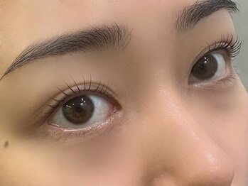 オジ(Oji)/まつげパーマ+ハリウッドブロウ