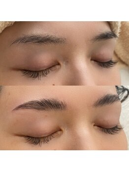 リリー(Lily)/ブロウリフト