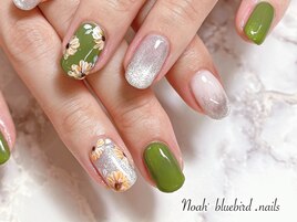 秋色フラワーネイル
