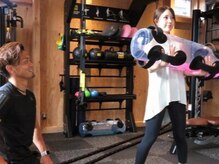 パーソナルトレーニングスタジオ シンプル(Personal Training Studio SIMPLE)
