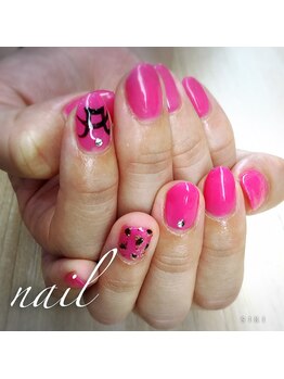 シキ(SIKI)/ネオンピンクでライブネイル