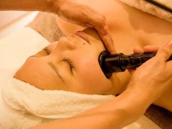 久遠(kuon)/ラフォス小顔リフト♪