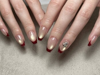 nailsalon Lien.の写真/シンプル×上品な華やかさ。計算された美フォルムと、指先を彩る洗練されたデザイン。