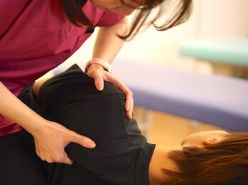 ボディヒーリング(Body Healing)の写真/デスクワークでコリ固まった首・肩の辛さを改善♪首肩周りをほぐす事で頭痛や眼精疲労の改善にも◎