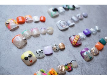 ネイル フライガール(nail FLY GIRL)/POPでカラフルデザインフット♪