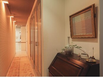 プランドール 京都店(PRENDRE)/手織りのトルコラグでお出迎え♪