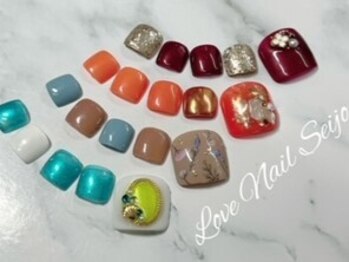 ラブネイル 成城店(Love Nail)の写真/お洒落なフットネイルで日常に彩りを♪《HPB限定！フットネイル初回★シンプル5500円/デザイン6600円》