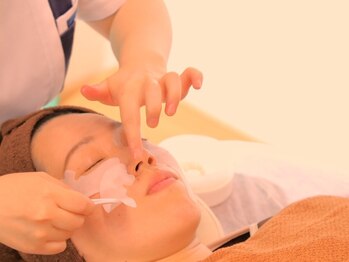 ユリシード 東京本院(Ulyseeed)の写真/【小顔も美姿勢も同時に叶える贅沢ケア】全身調律と頭蓋精密調整で歪みリセット！自分史上最高の私になる。