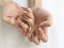 アムール(AMOUR)/ブラウン×べっ甲ニュアンス