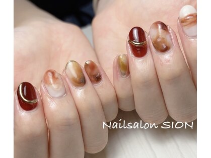 シオン(SION)の写真