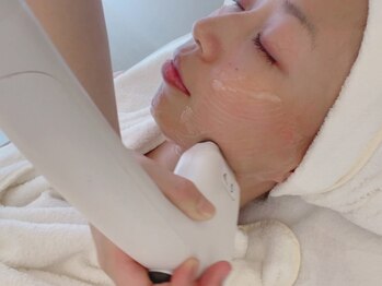 ミエル 恵比寿店(Miel)の写真/◎結婚式前の全花嫁がやるべき施術◎引き上げて、引き締めて、凹凸を造り出す、余白のない小顔造形美