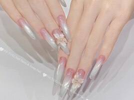 冬のスノーホワイトネイル