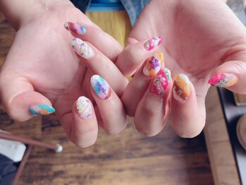 ピピランチェ(PIPIRANCHE)/ガーリーネイル