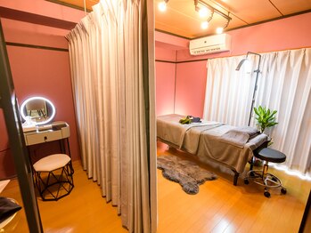 ロザリー(ROSALY)/施術ルーム/パウダールーム