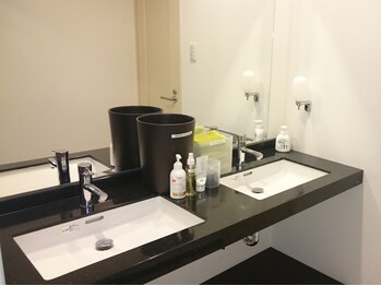 ティーケーエム エンザイム スパ(TKM Enzyme Spa)/洗面・お手洗い