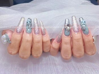 ダイアモンドネイルスタジオ 新宿店(Diamond Nail Studio)/チップ長さだし4本デザイン