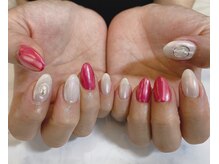 パールビューティーラッシュアンドネイル(Pearl Beauty Lash nail)/オーロラでキラキラに