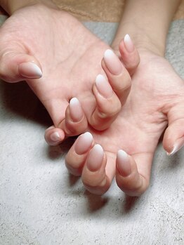 ラグネル(Luxnal)/グラデーションネイル