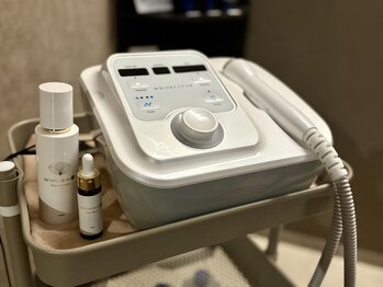 サロンシー(salon C)/