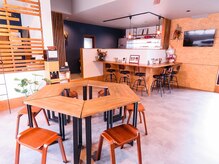 カフェ併設なので施術前後にゆっくりとお寛ぎ頂けます♪